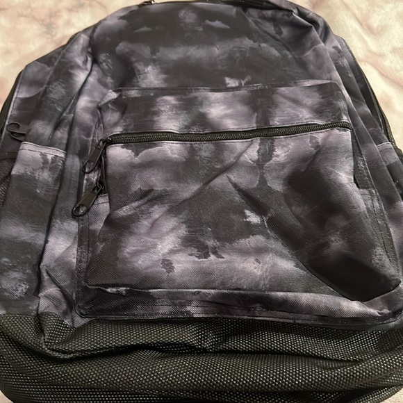 Backpack - Picture 3 of 13